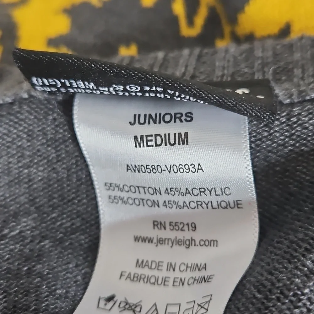 Harry Potter Gryffindor Cardigan Sweater Juniors Medium - Picture 5 of 5